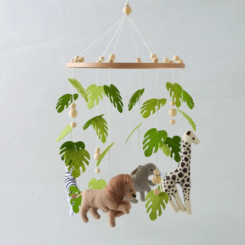 Mobile de Lit Bébé - Animaux de la Forêt en Feutre et Bois